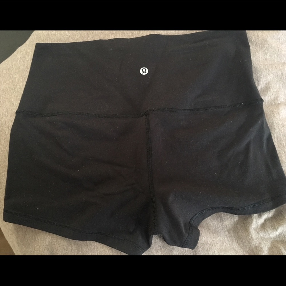 Lululemon Wunder Under Short